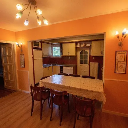 בית נופש Klimatisiertes In Sifok Mit Grill *